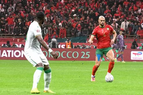 المغرب يكافح لتجهيز أمرابط قبل مواجهة الكاميرون في ربع نهائي أمم أفريقيا